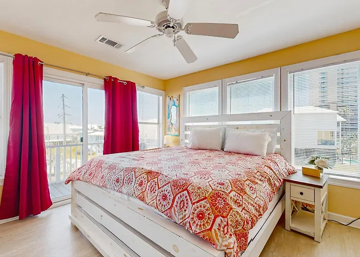 Holiday home Bright With Decks Wifi Ac Laundry & Shared Pool Dock - Walk To The *